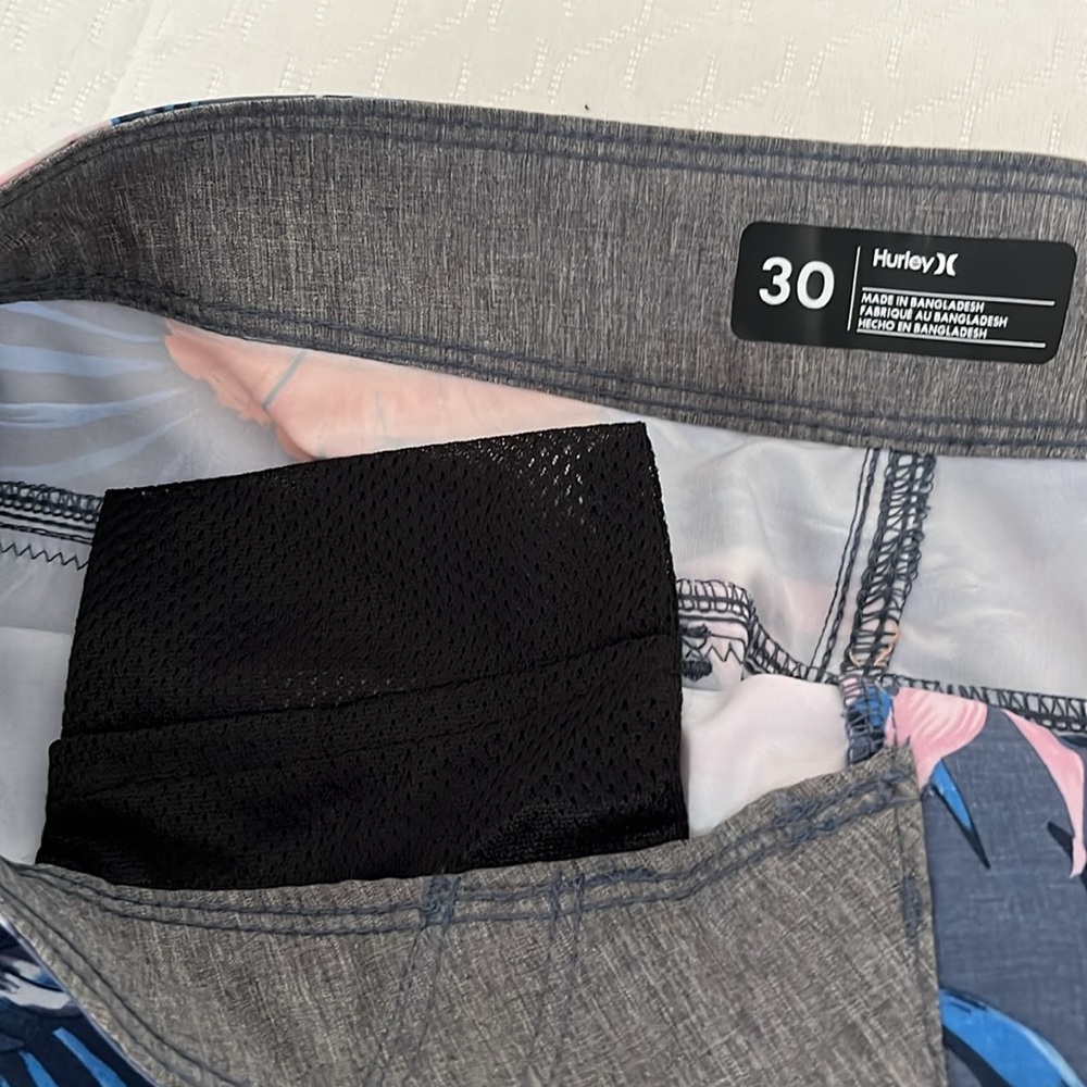 Men’s 3 pair Hurley and ONeil swimwear NWTS - Picture 10 of 12